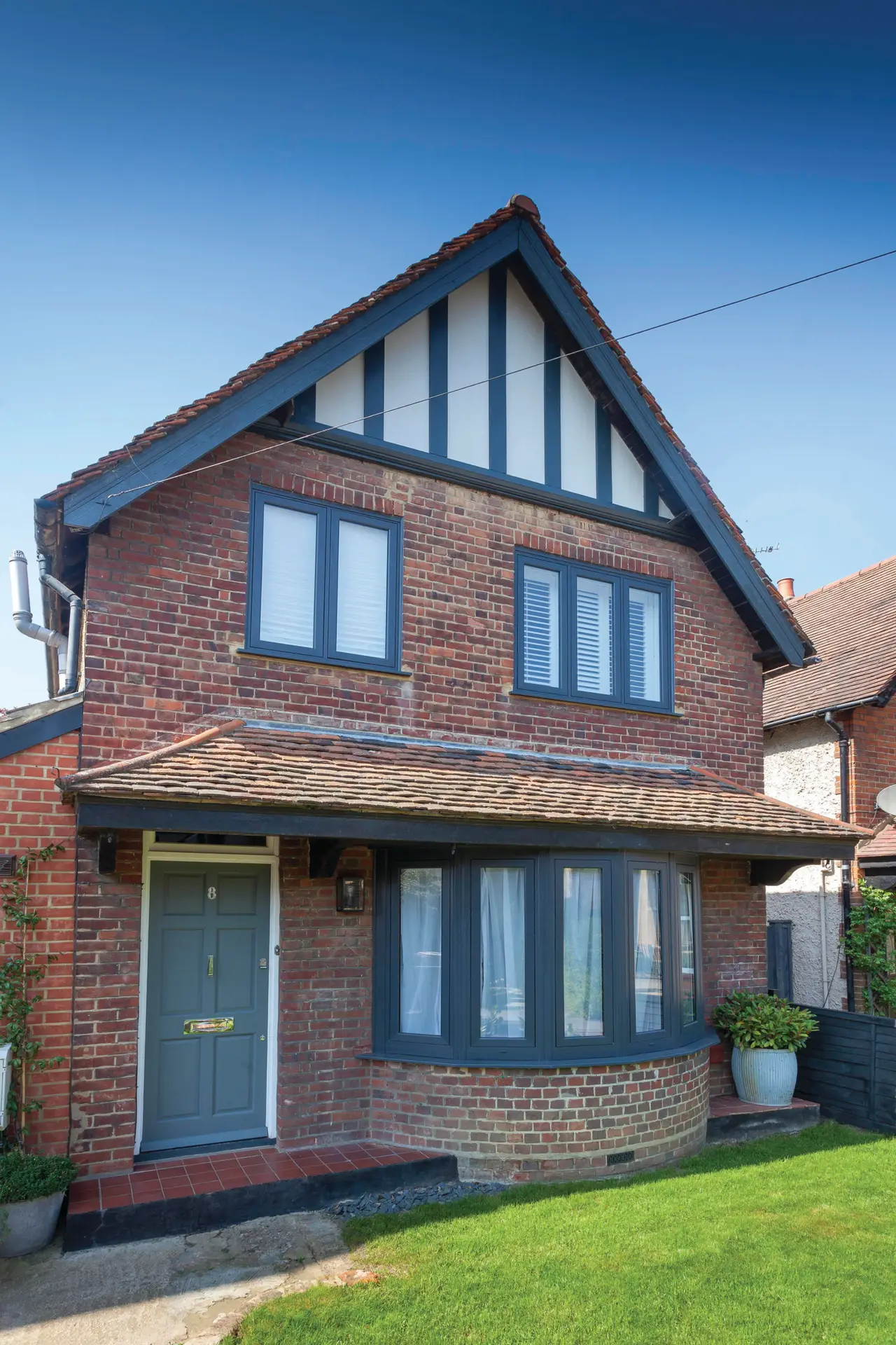 Flush anthracite grey windows